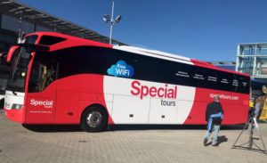 Autocar de Special Tours dotado de sistema WIFI libre para el pasajero.